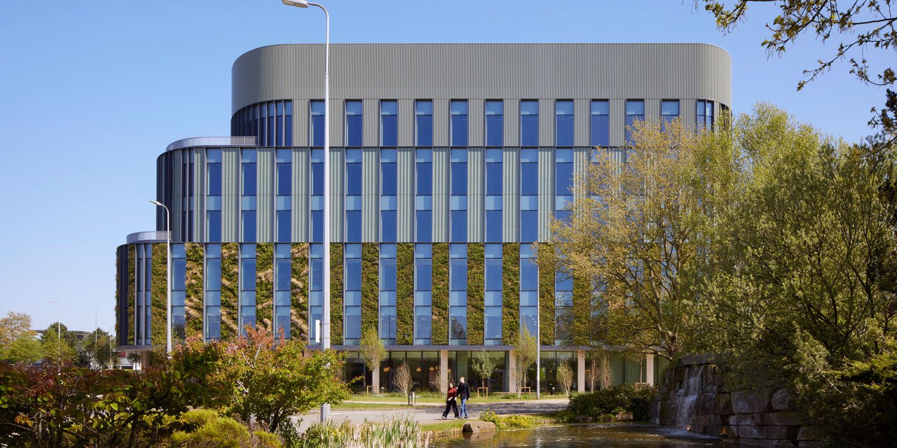 Trinity Jh 03